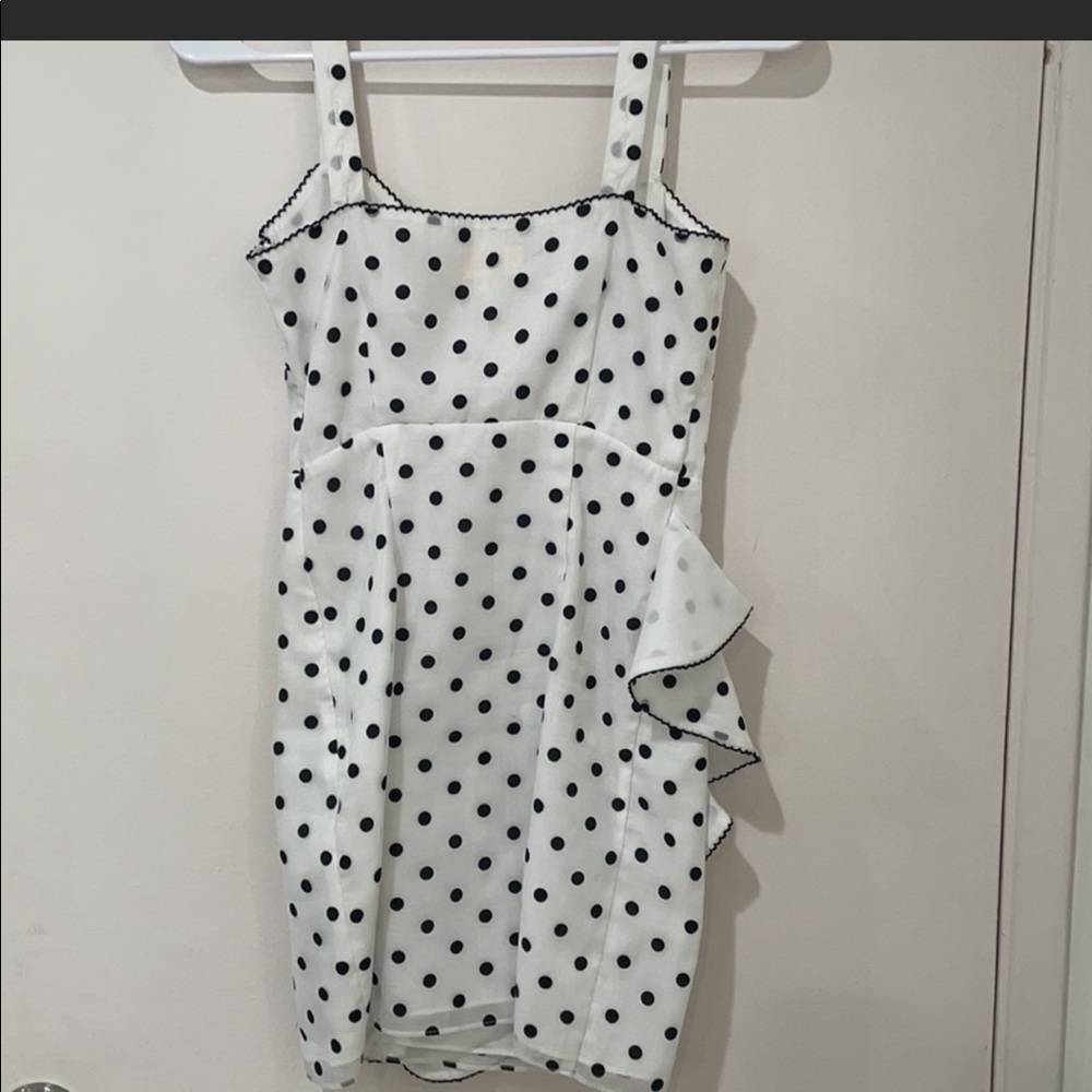 Dress - Picture 2 of 3
